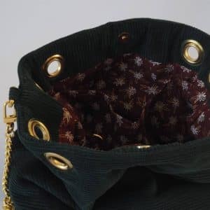 Intérieur du sac Velvet en velours côtelé vert sapin
