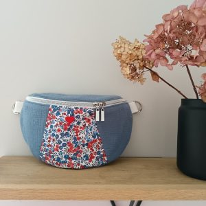 Sac banane "Les Fleuris" Bleu et rouge Empiècement en Liberty liberty wiltshire