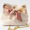 Sac seau écru avec lien foulard satiné, dégradé écru, orangé, rosé
