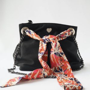 Sac seau noir avec lien foulard orange et bleu