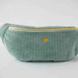 Sac banane Fanny, en velours côtelé céladon (vert d'eau) et bouclerie dorée