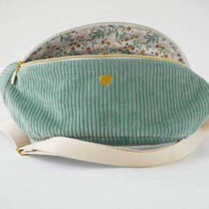 Sac banane Fanny, en velours côtelé céladon (vert d'eau) et bouclerie dorée