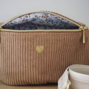 Sac banane, forme demi-lune en velours côtelé camel avec sa bandoulière