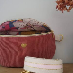 Sac banane, forme demi-lune en velours côtelé paprika (rose orangé) avec sa bandoulière